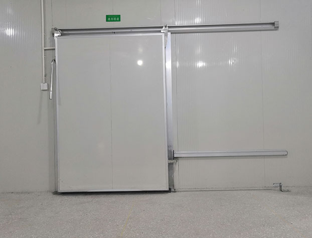 Good quality heat preservation sliding rail door using in cold room