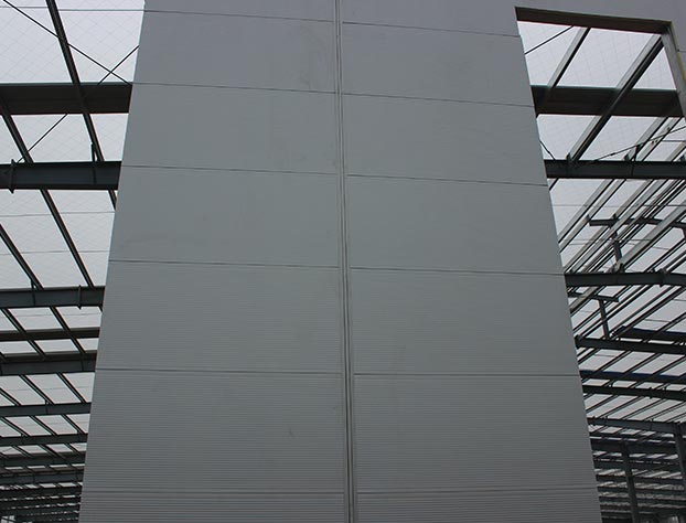 Horizontal sandwich panel construction picture