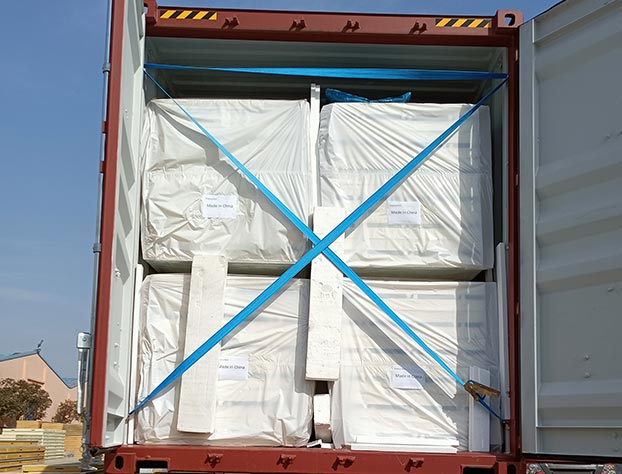 PNS brand sandwich panels loading into container